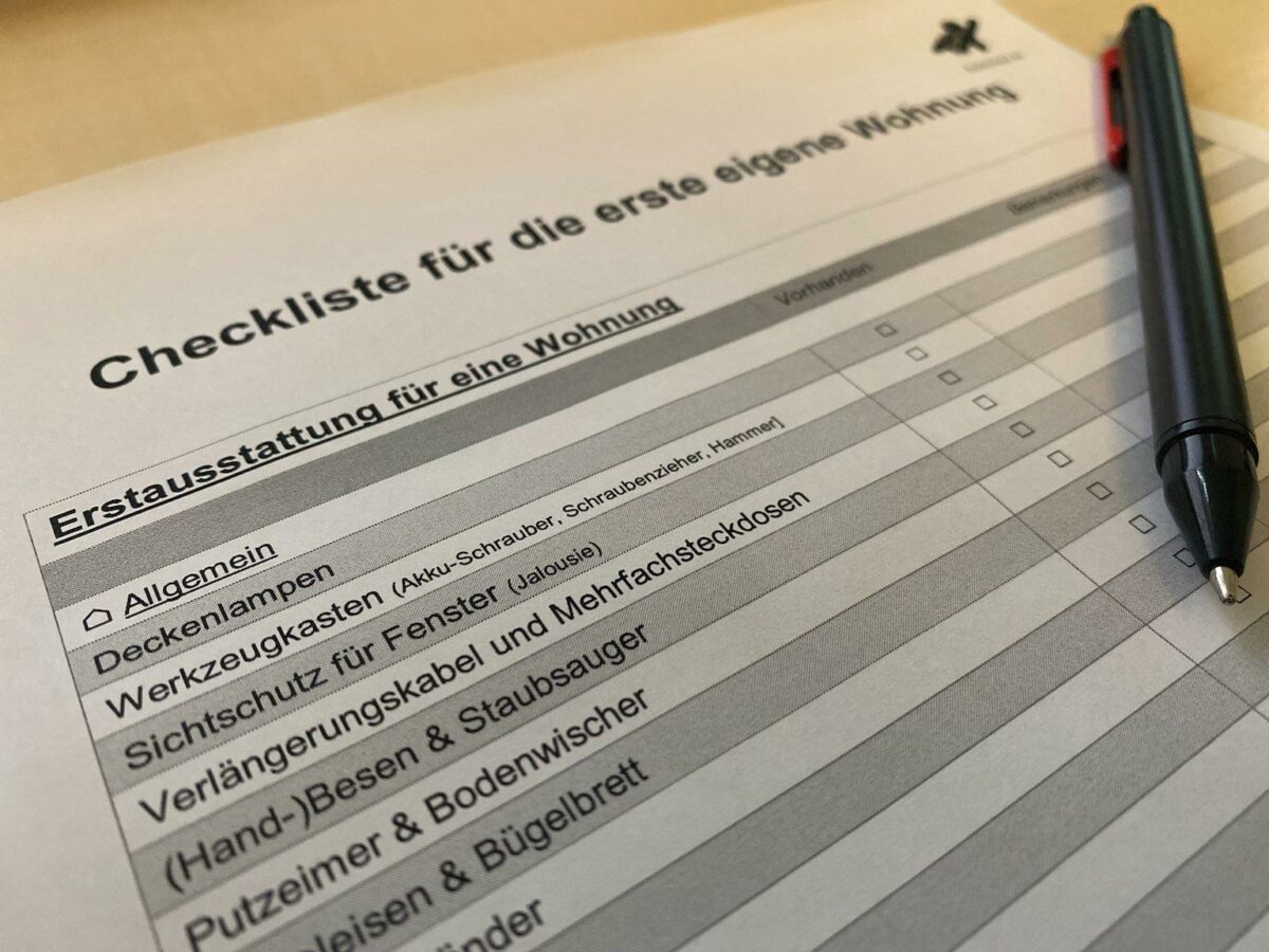Erste eigene Wohnung Checkliste & Tipps Budenheld
